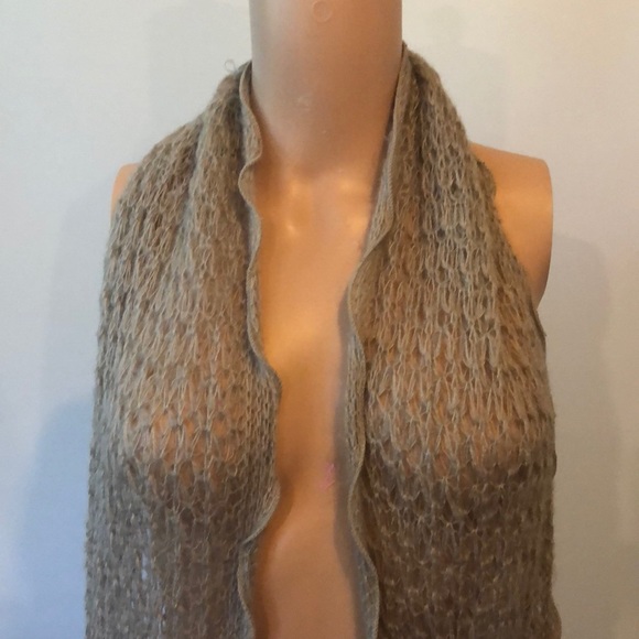 Scarf - Picture 2 of 4